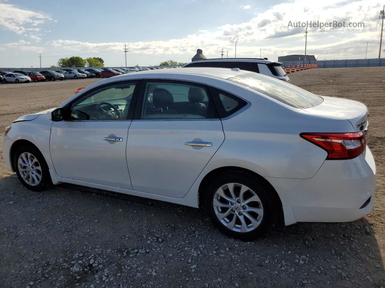 2018 Nissan Sentra S Белый vin: 3N1AB7AP0JY321730