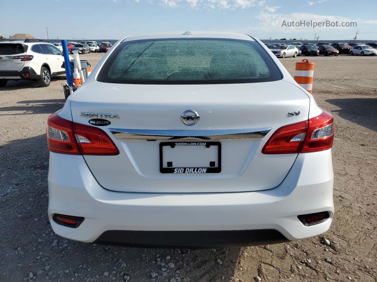 2018 Nissan Sentra S White vin: 3N1AB7AP0JY321730