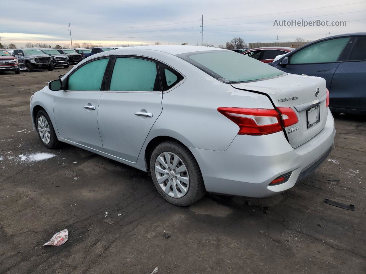 2018 Nissan Sentra S Серебряный vin: 3N1AB7AP0JY327155