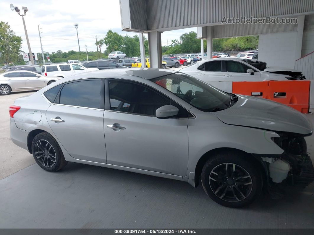 2018 Nissan Sentra S Серебряный vin: 3N1AB7AP0JY337183