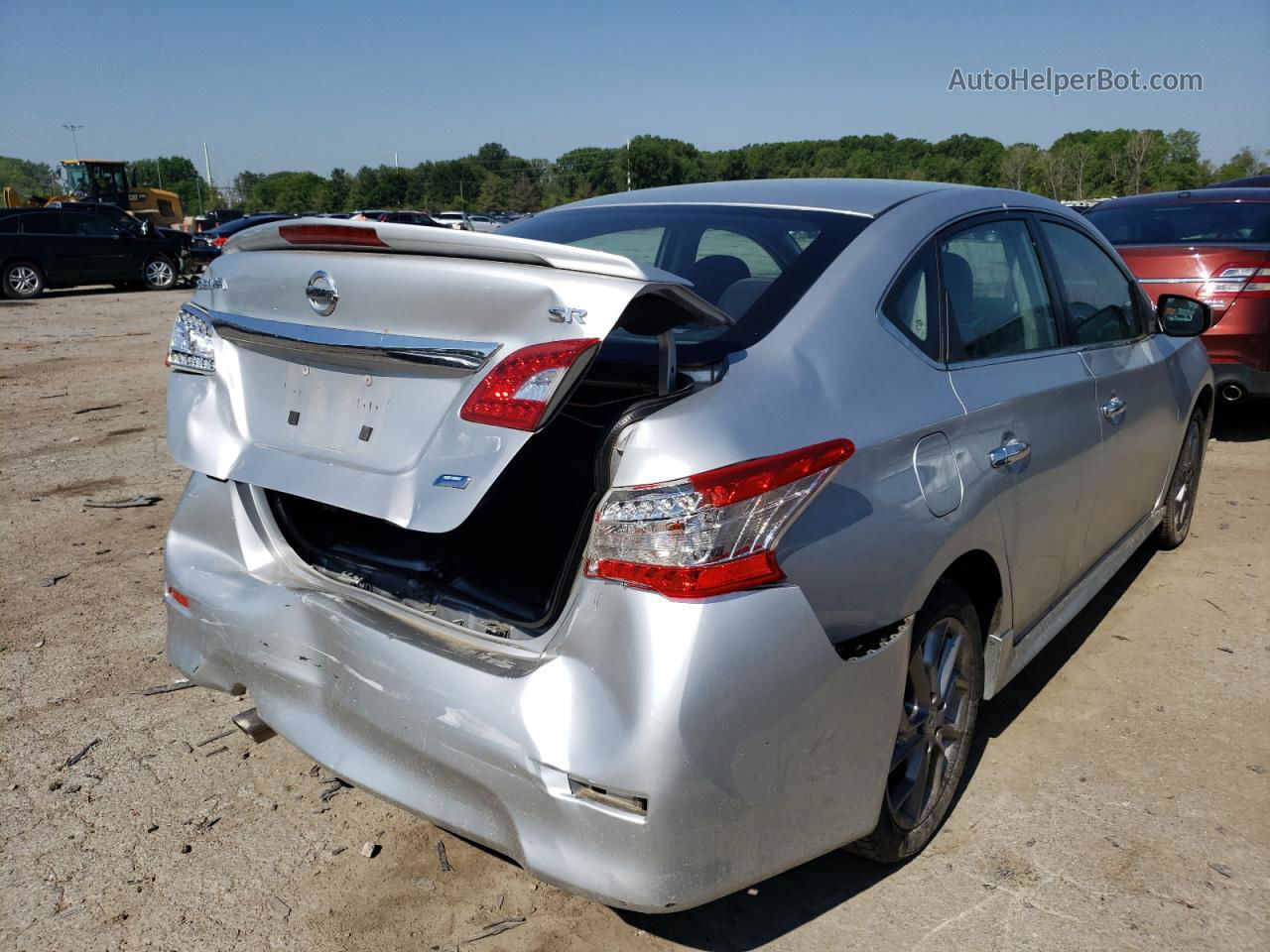 2014 Nissan Sentra S Серебряный vin: 3N1AB7AP1EY259180