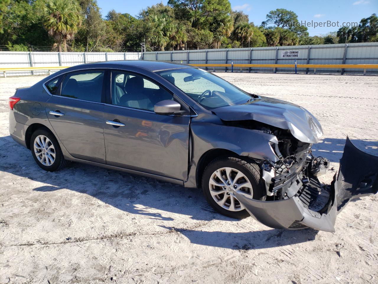 2018 Nissan Sentra S Серый vin: 3N1AB7AP1JY204609