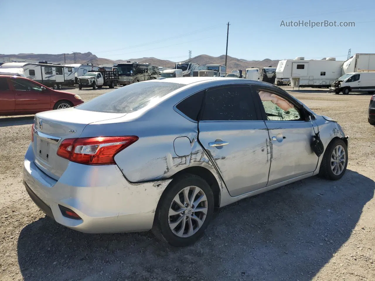 2018 Nissan Sentra S Серебряный vin: 3N1AB7AP1JY248531