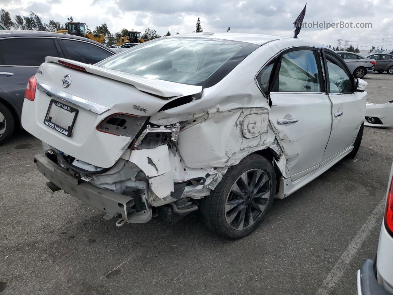 2018 Nissan Sentra S Белый vin: 3N1AB7AP1JY346961