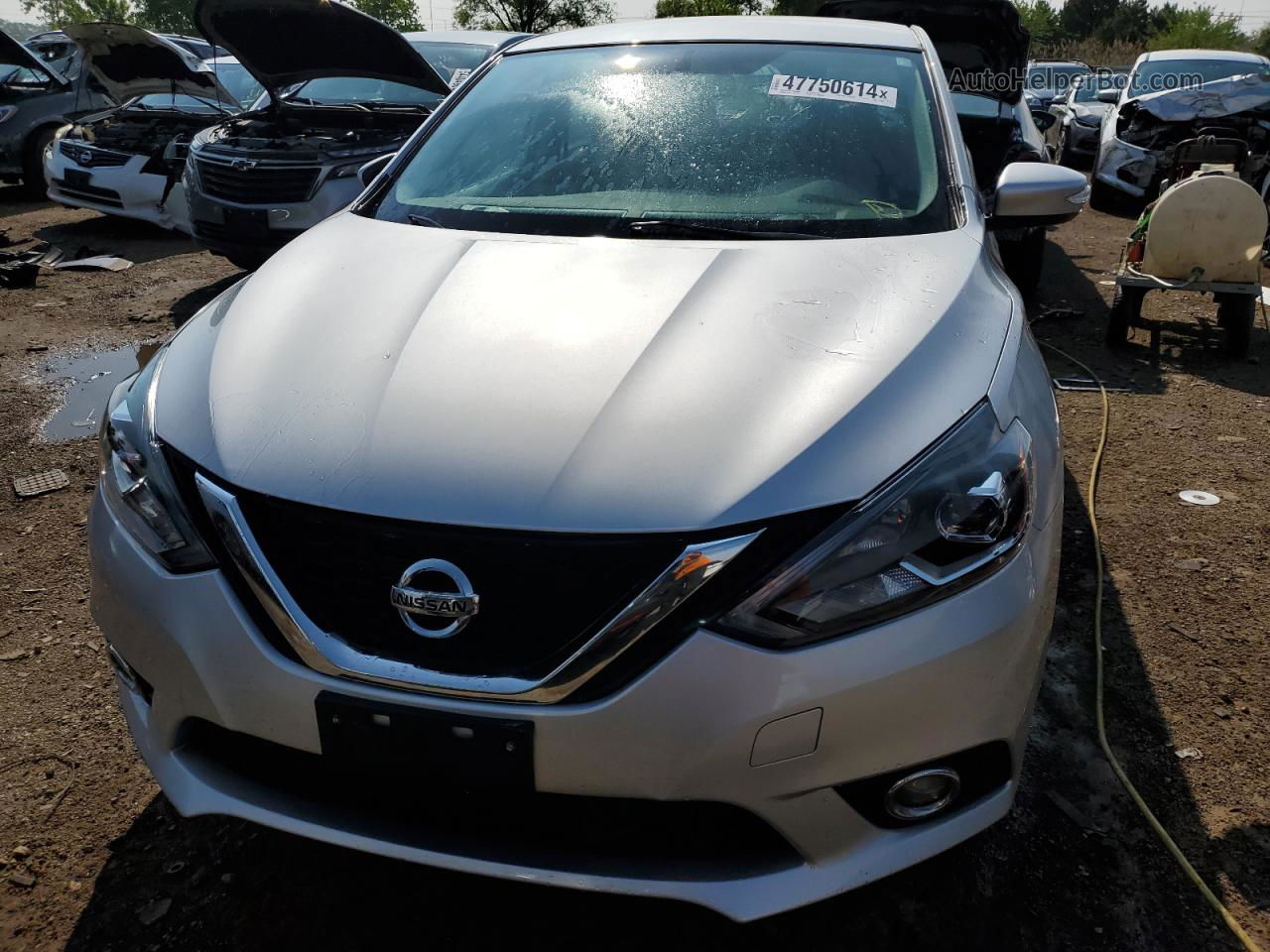 2019 Nissan Sentra S Серебряный vin: 3N1AB7AP1KY249504