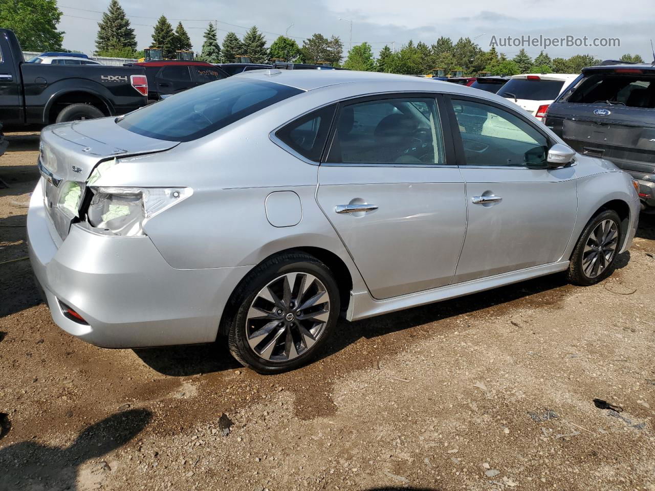 2019 Nissan Sentra S Серебряный vin: 3N1AB7AP1KY249504