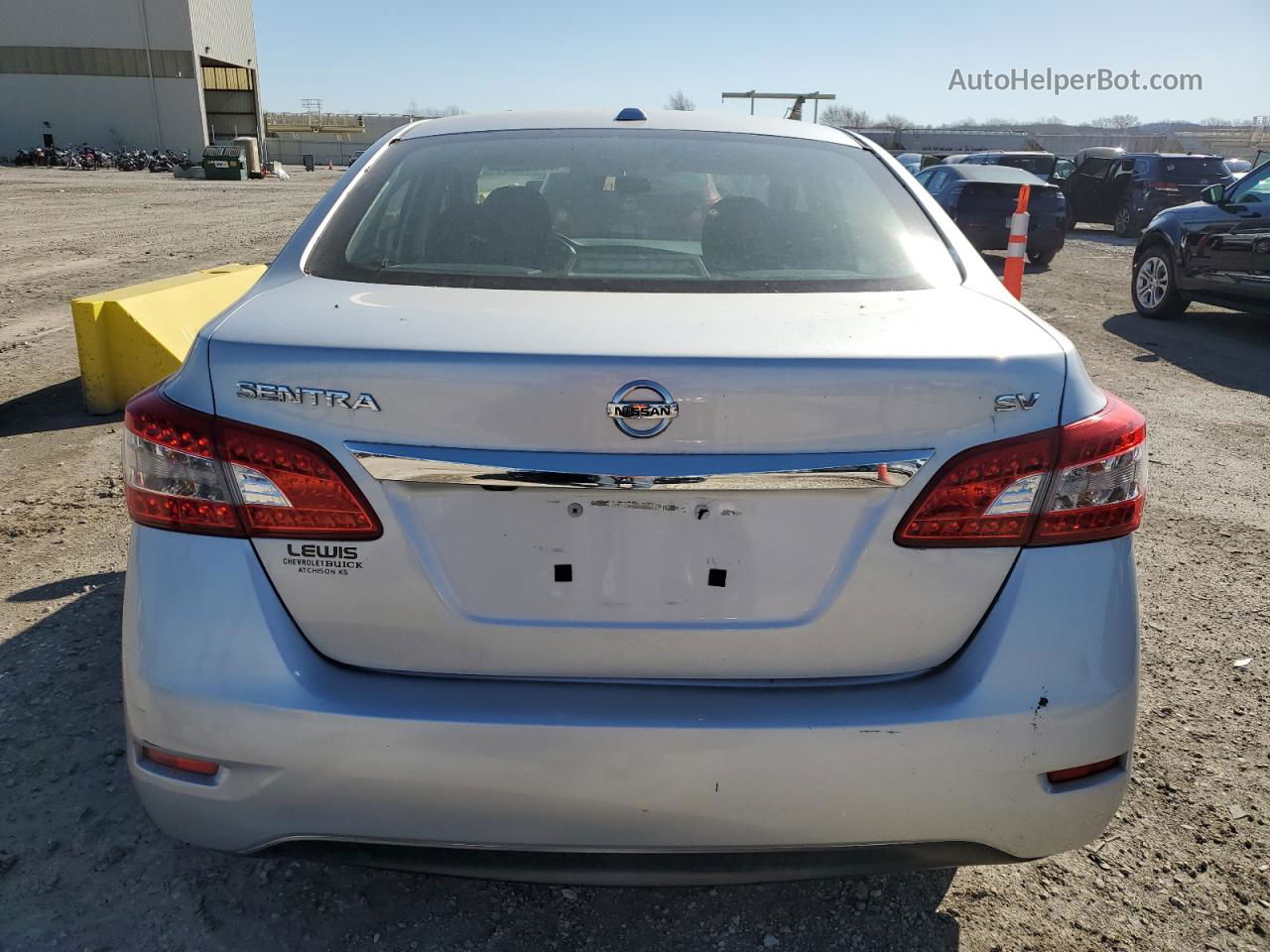 2015 Nissan Sentra S Серебряный vin: 3N1AB7AP2FL687094