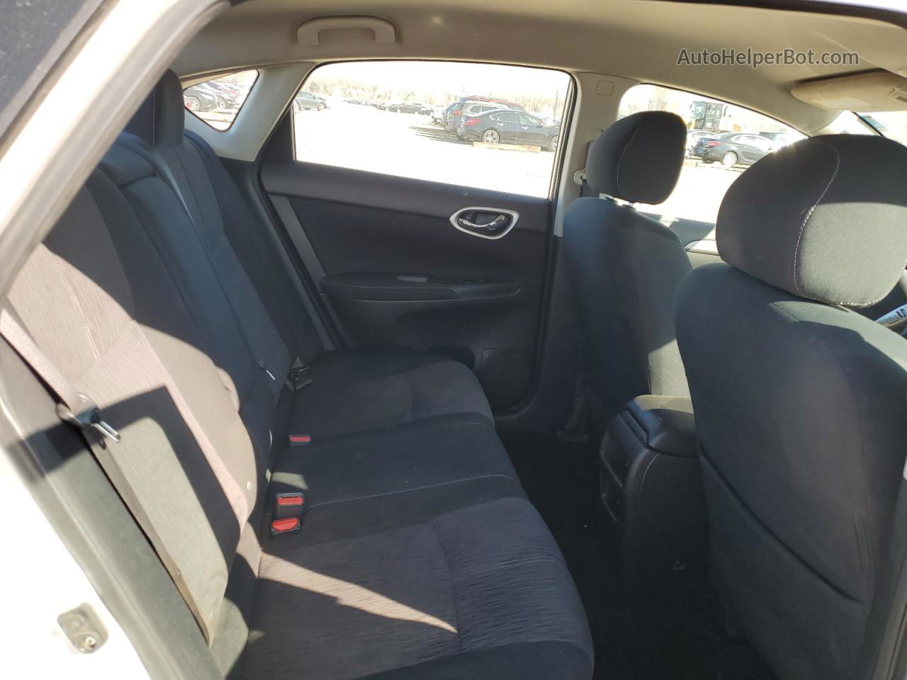 2015 Nissan Sentra S Серебряный vin: 3N1AB7AP2FL687094