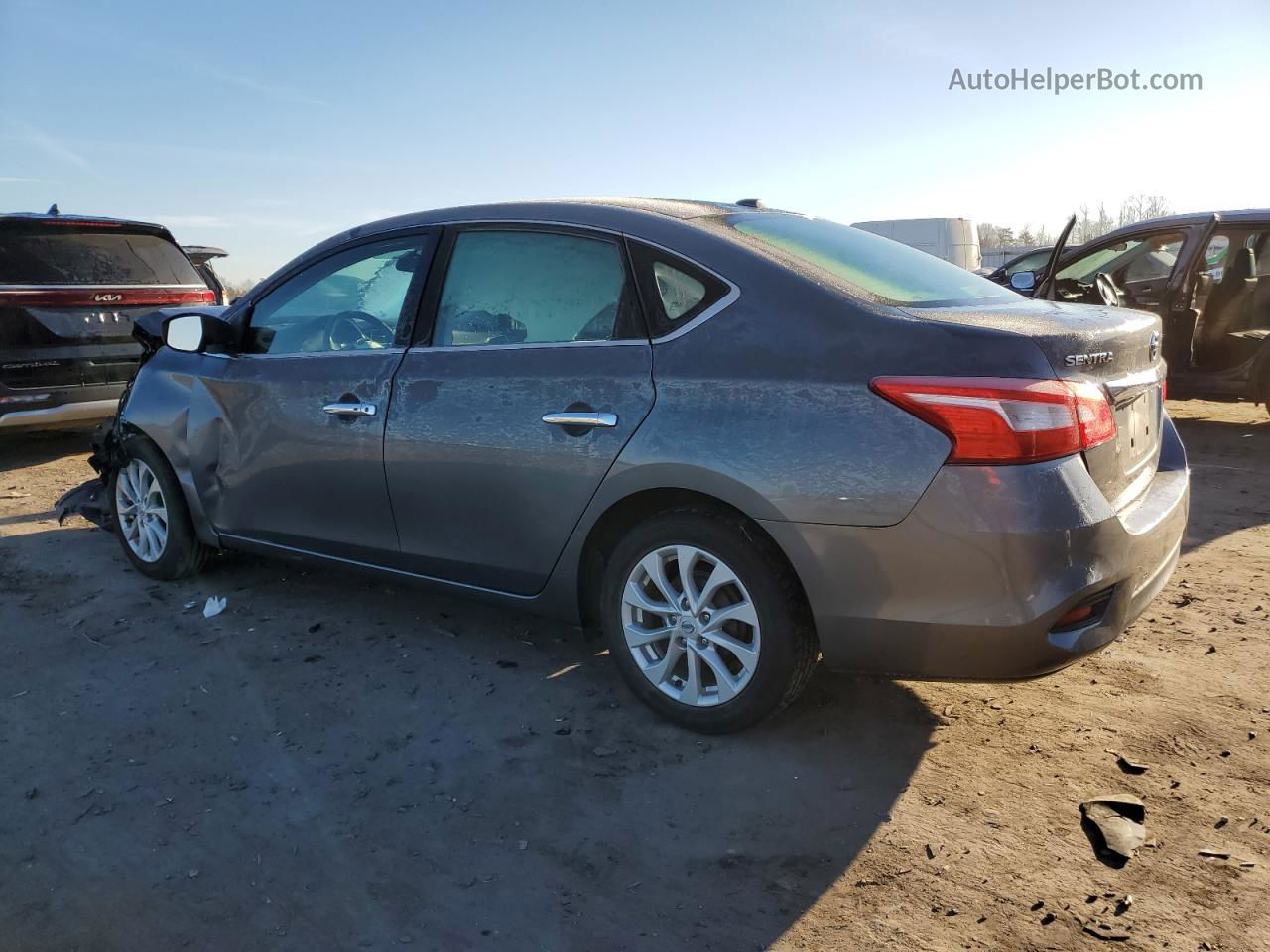 2018 Nissan Sentra S Серый vin: 3N1AB7AP2JL618446