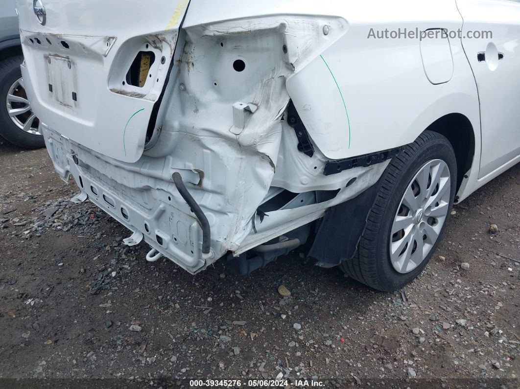 2018 Nissan Sentra S White vin: 3N1AB7AP2JY207504