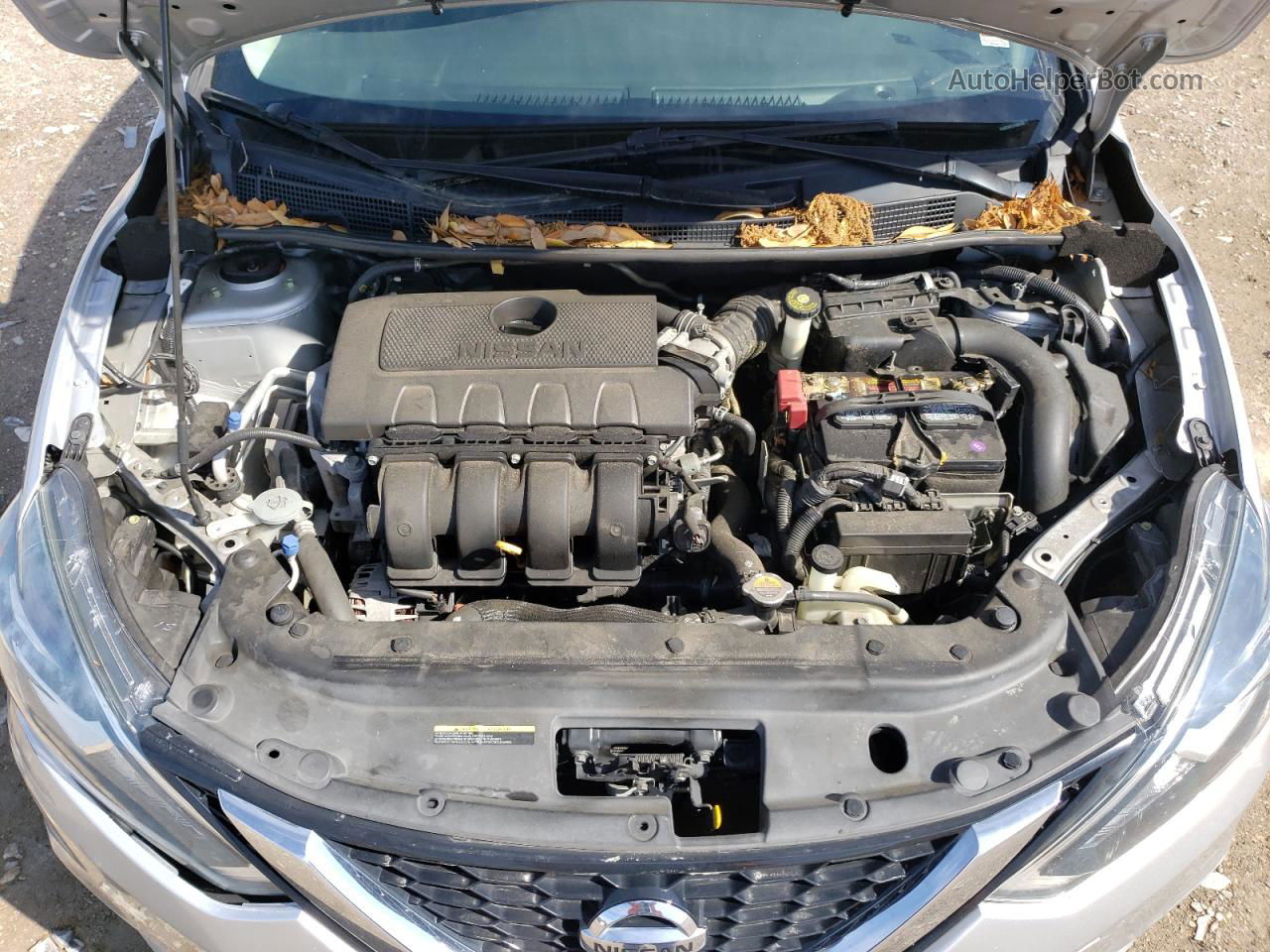 2018 Nissan Sentra S Серебряный vin: 3N1AB7AP2JY294174