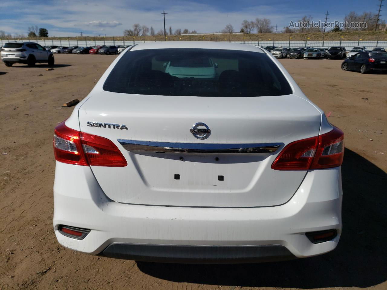 2018 Nissan Sentra S White vin: 3N1AB7AP2JY296328