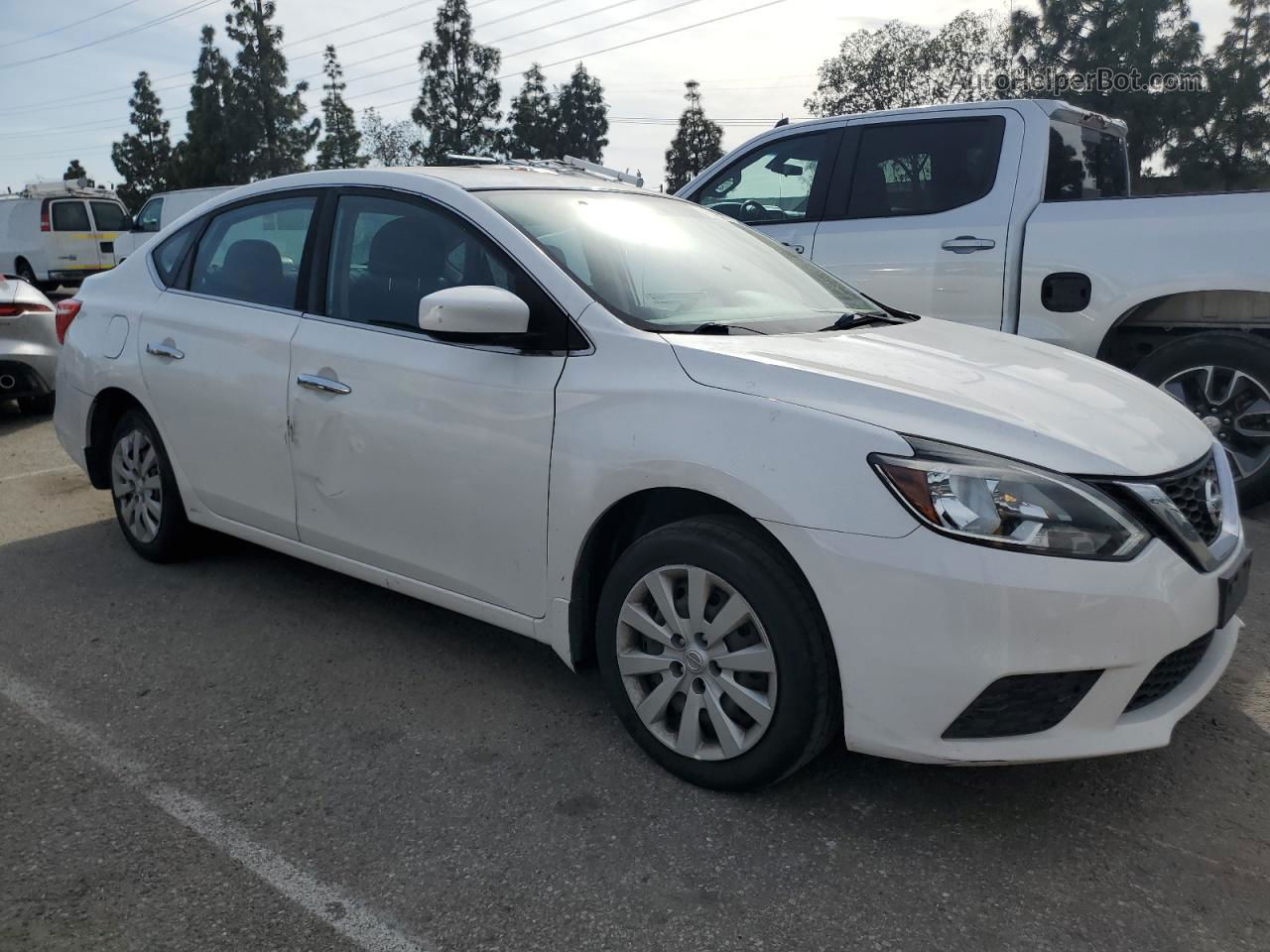 2018 Nissan Sentra S White vin: 3N1AB7AP2JY305058