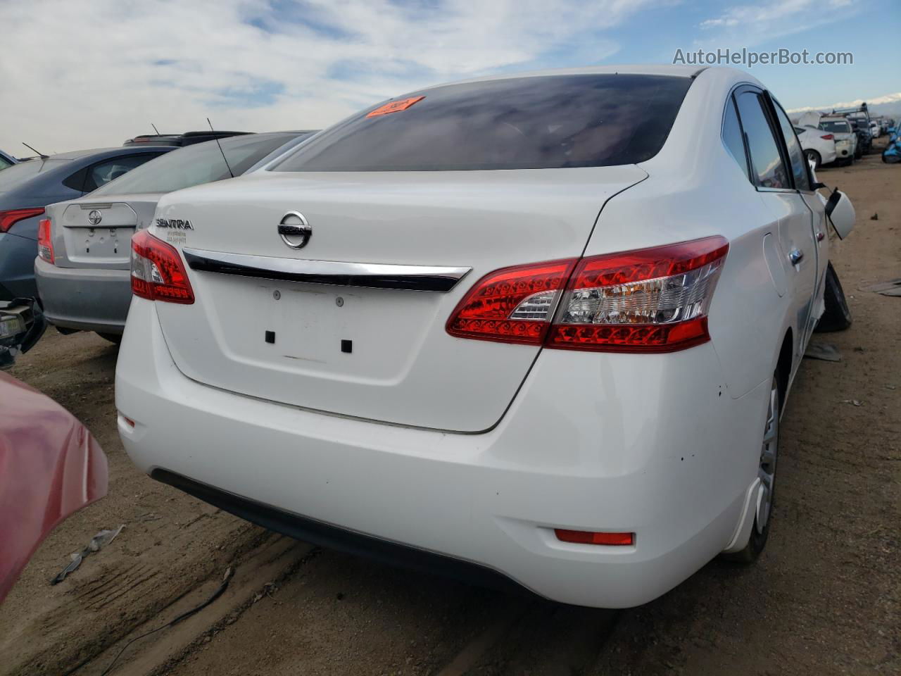 2015 Nissan Sentra S White vin: 3N1AB7AP3FY239577