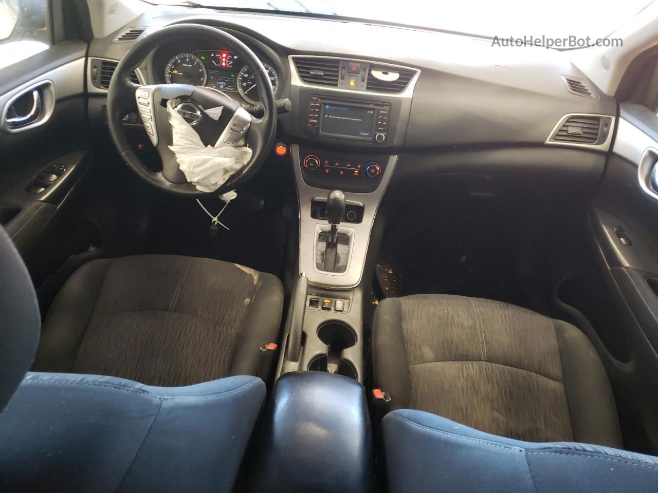 2015 Nissan Sentra S Серебряный vin: 3N1AB7AP3FY299388