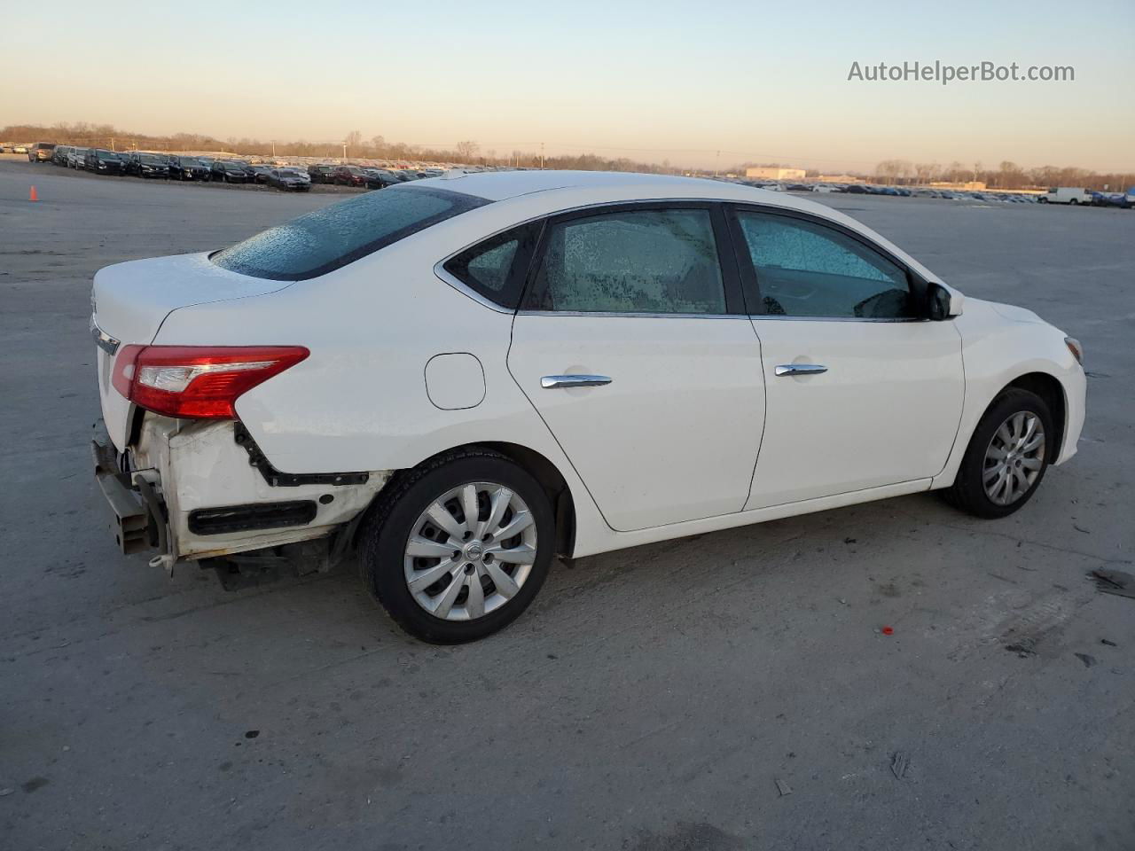 2016 Nissan Sentra S White vin: 3N1AB7AP3GY324307