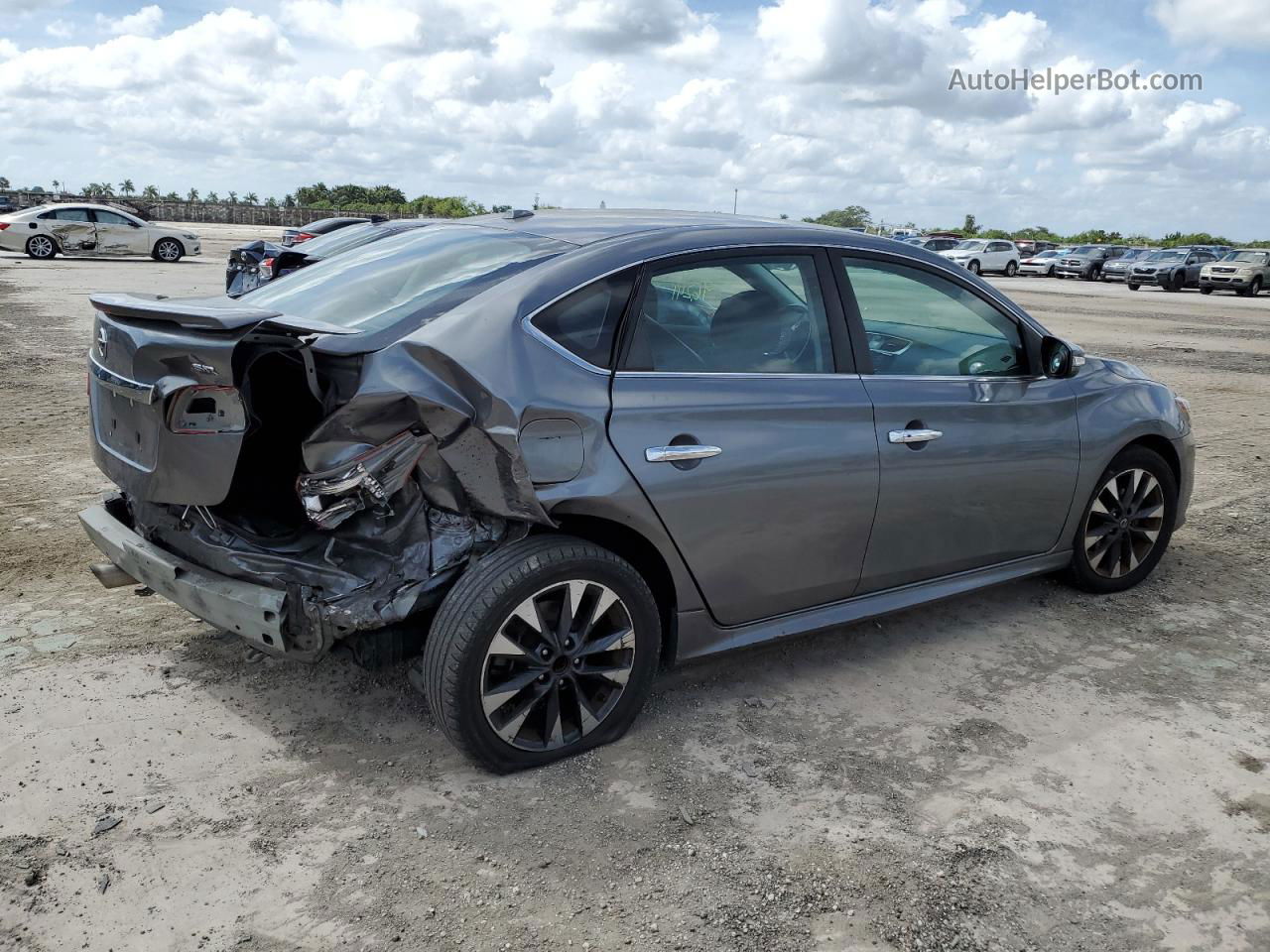 2018 Nissan Sentra S Серебряный vin: 3N1AB7AP3JY241905