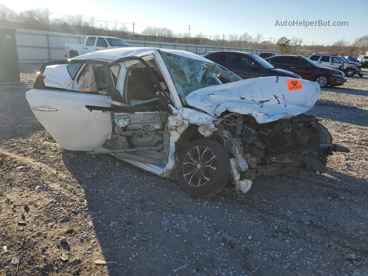 2018 Nissan Sentra S White vin: 3N1AB7AP3JY322922