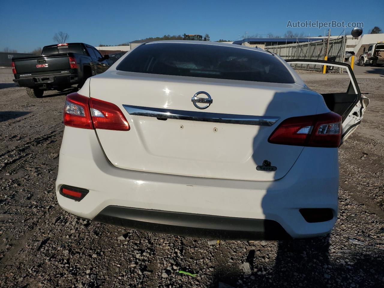 2018 Nissan Sentra S White vin: 3N1AB7AP3JY322922