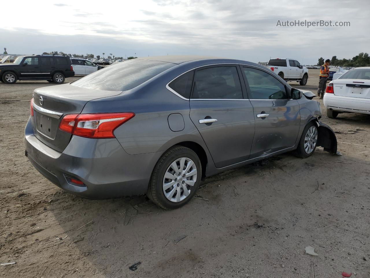 2018 Nissan Sentra S Серый vin: 3N1AB7AP3JY326727