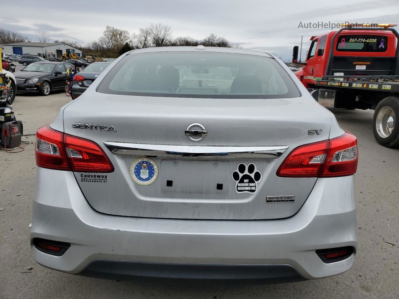 2019 Nissan Sentra S Серебряный vin: 3N1AB7AP3KY449400