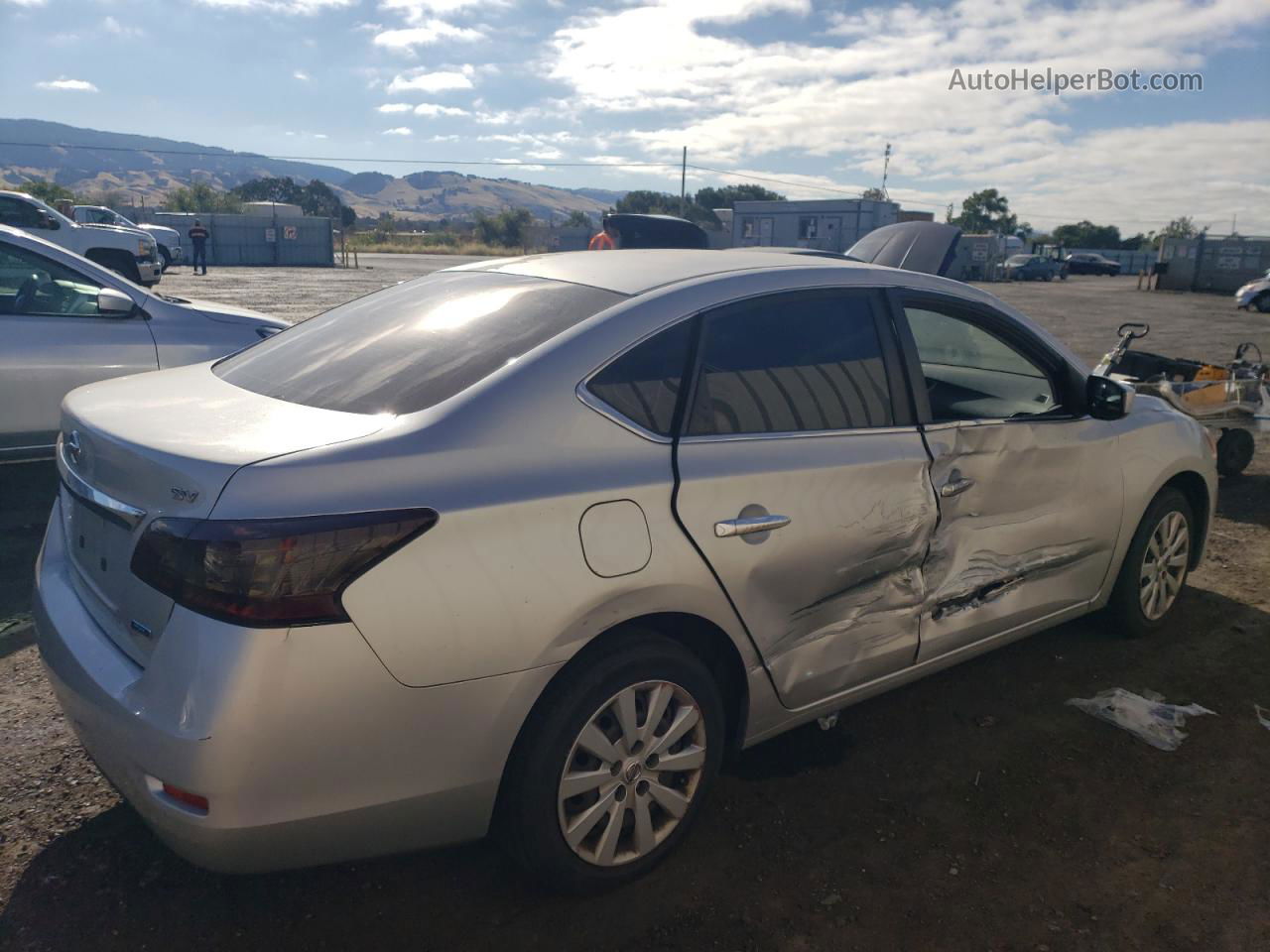 2014 Nissan Sentra S Серебряный vin: 3N1AB7AP4EY239246