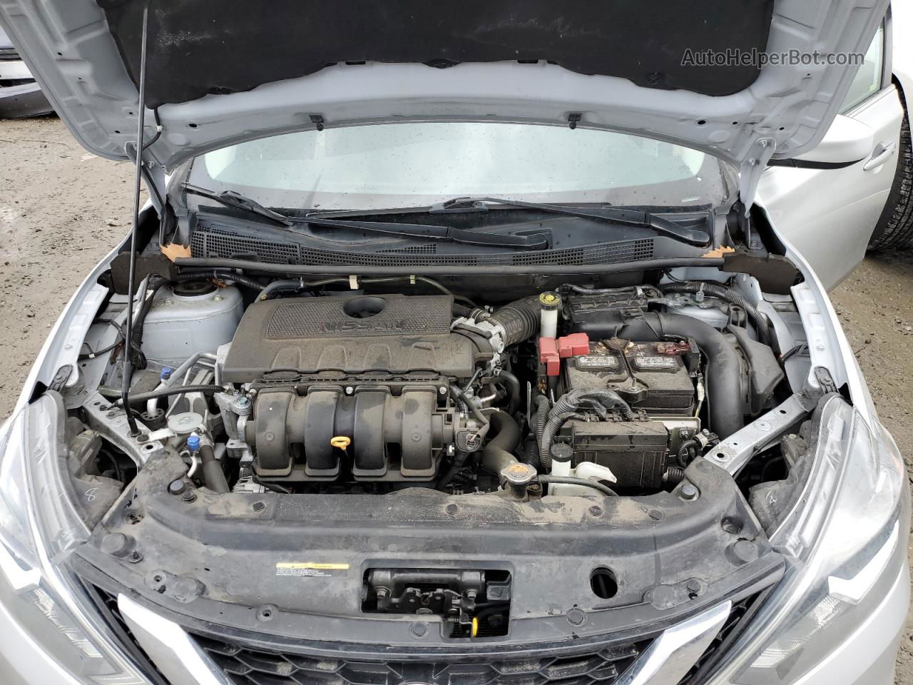 2018 Nissan Sentra S Серебряный vin: 3N1AB7AP4JL628119