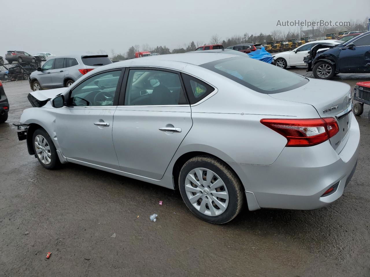 2018 Nissan Sentra S Серебряный vin: 3N1AB7AP4JY234557