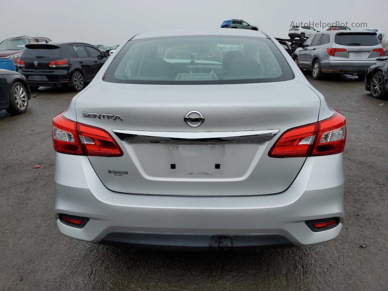 2018 Nissan Sentra S Серебряный vin: 3N1AB7AP4JY234557