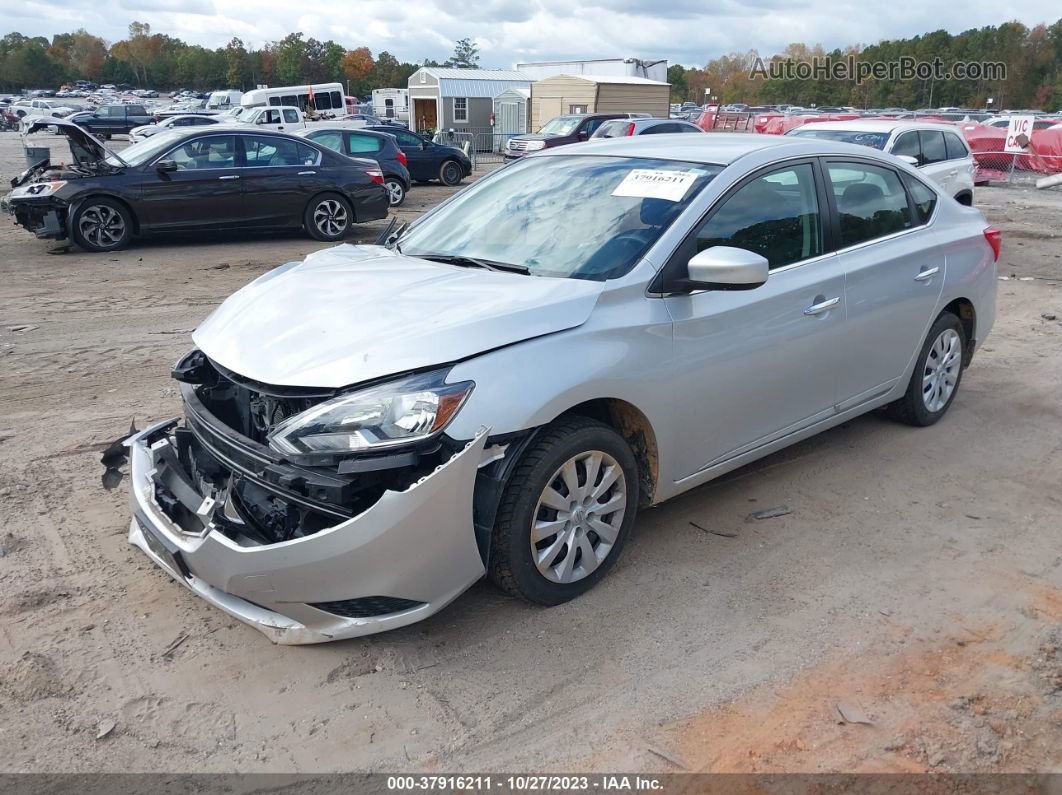 2018 Nissan Sentra S Серебряный vin: 3N1AB7AP4JY333427