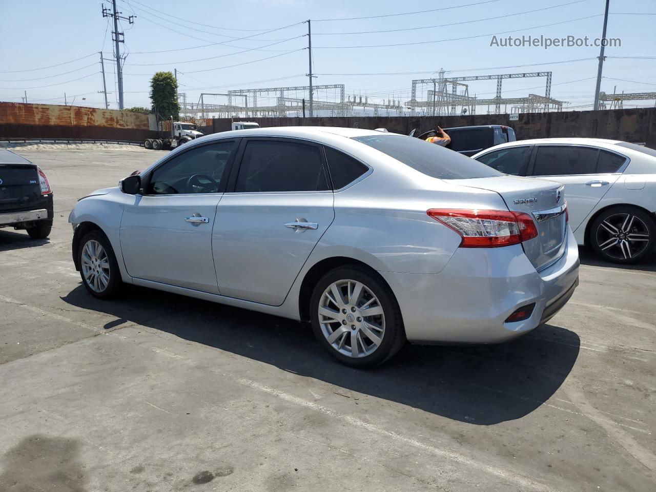 2014 Nissan Sentra S Серебряный vin: 3N1AB7AP5EY207986