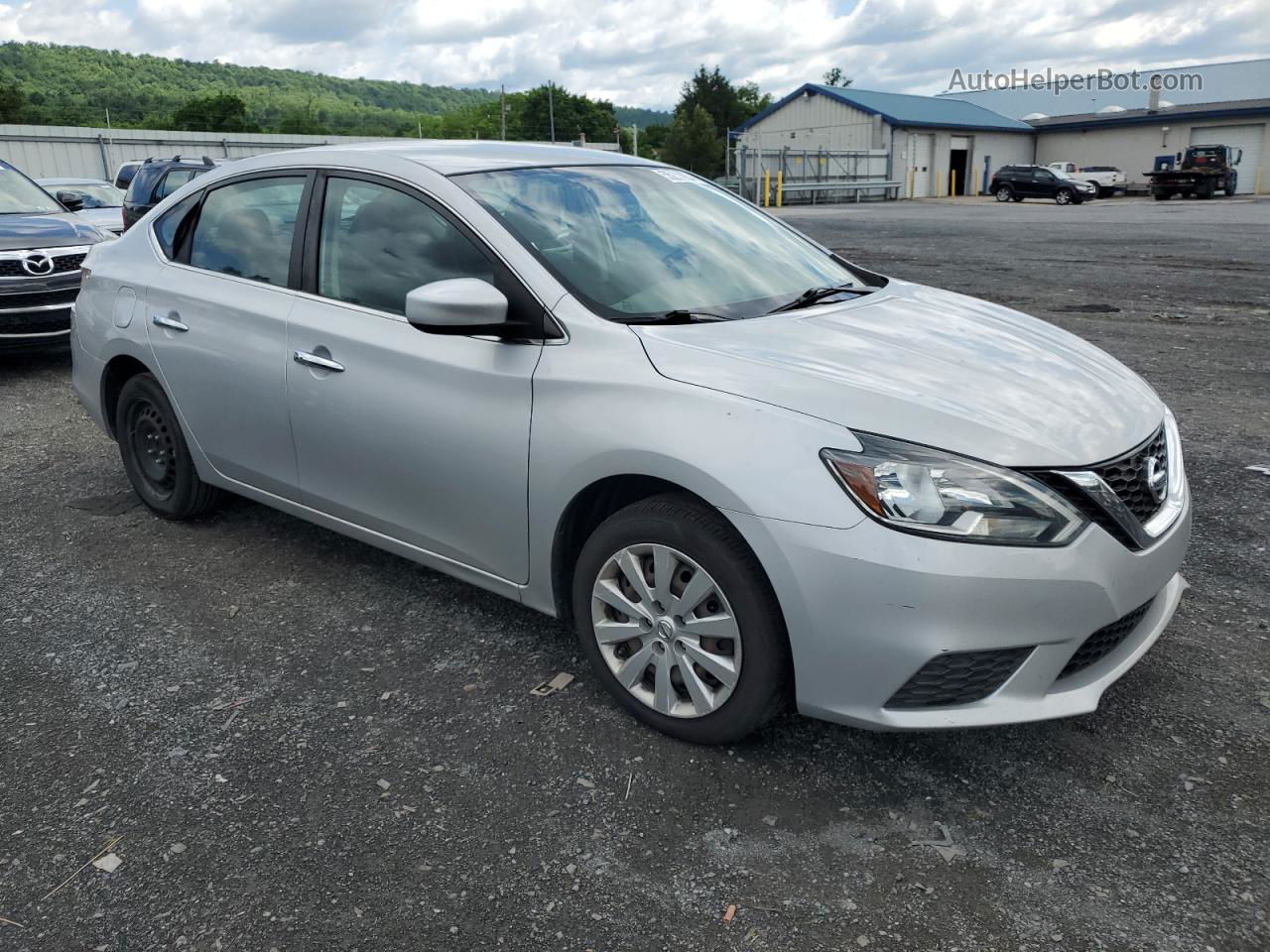 2016 Nissan Sentra S Серебряный vin: 3N1AB7AP5GL669187