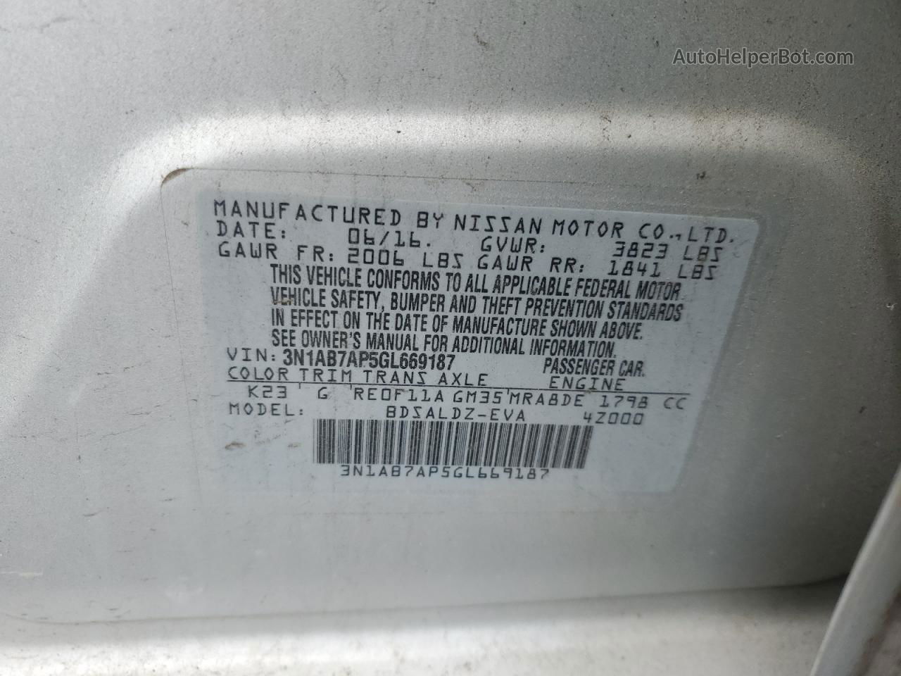 2016 Nissan Sentra S Серебряный vin: 3N1AB7AP5GL669187