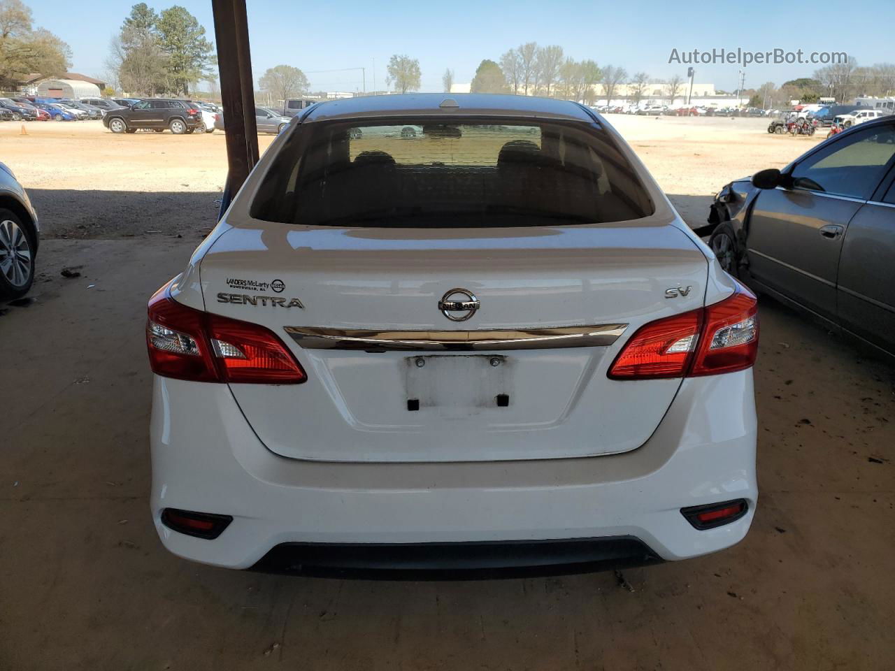 2018 Nissan Sentra S White vin: 3N1AB7AP5JL620708