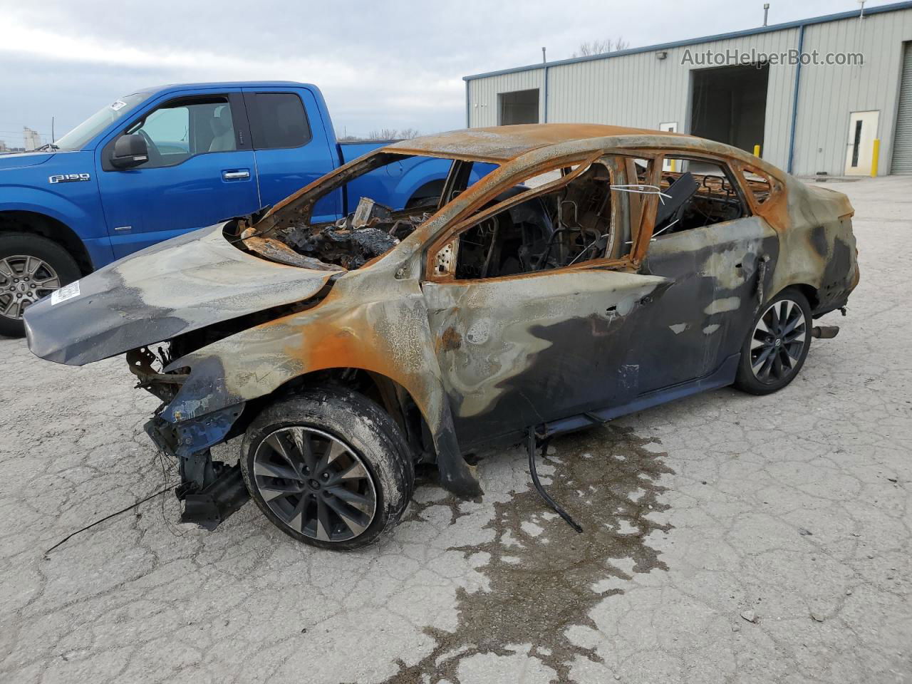 2018 Nissan Sentra S Burn vin: 3N1AB7AP5JY216097