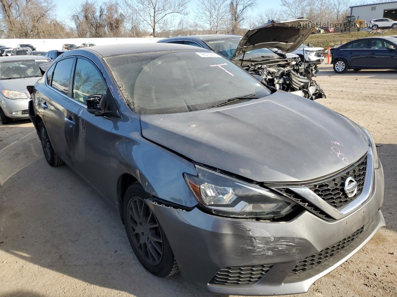 2018 Nissan Sentra S Серебряный vin: 3N1AB7AP5JY247947