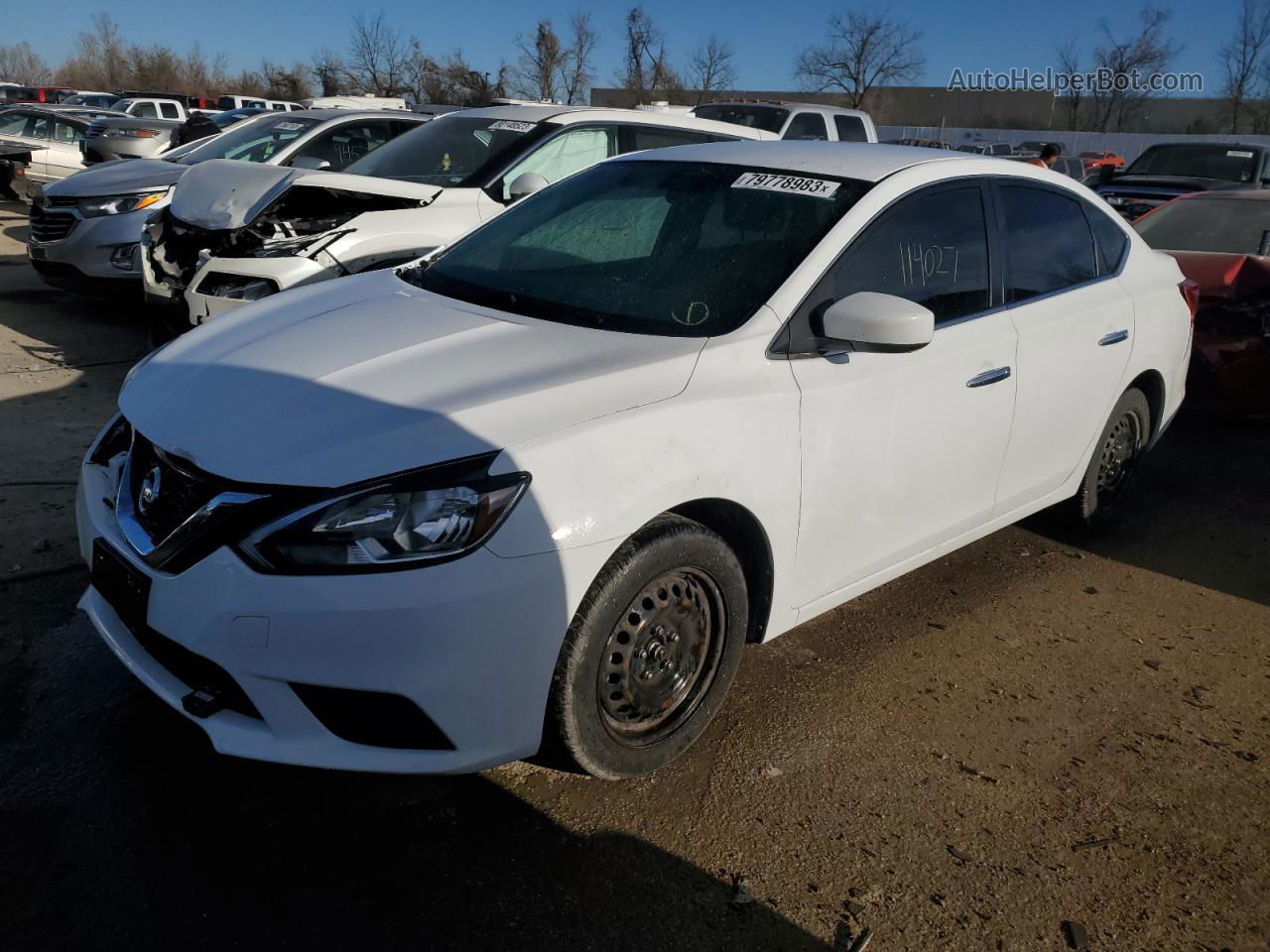 2018 Nissan Sentra S Белый vin: 3N1AB7AP6JY291777