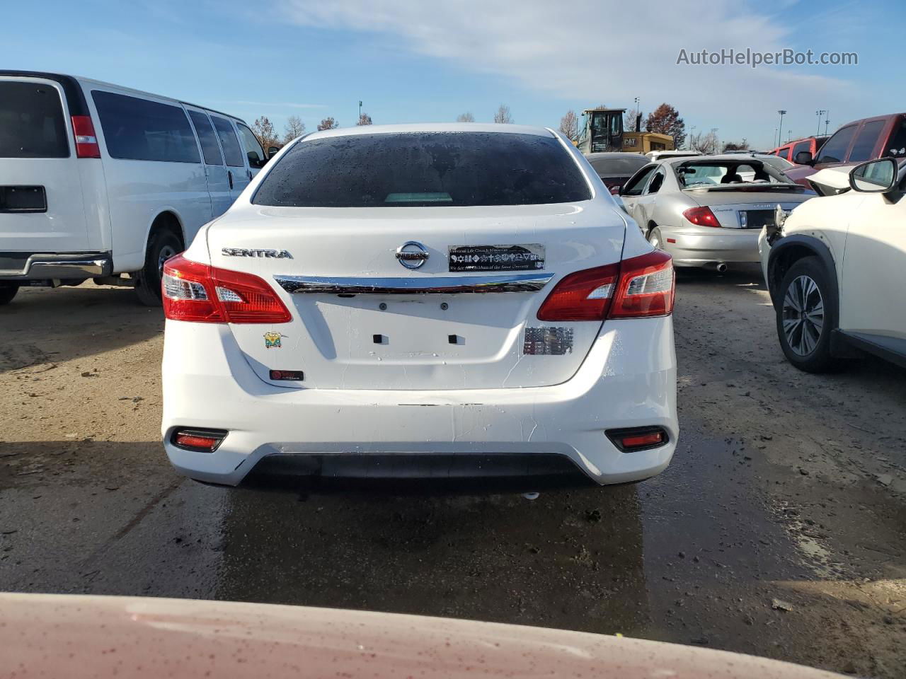 2018 Nissan Sentra S White vin: 3N1AB7AP6JY291777