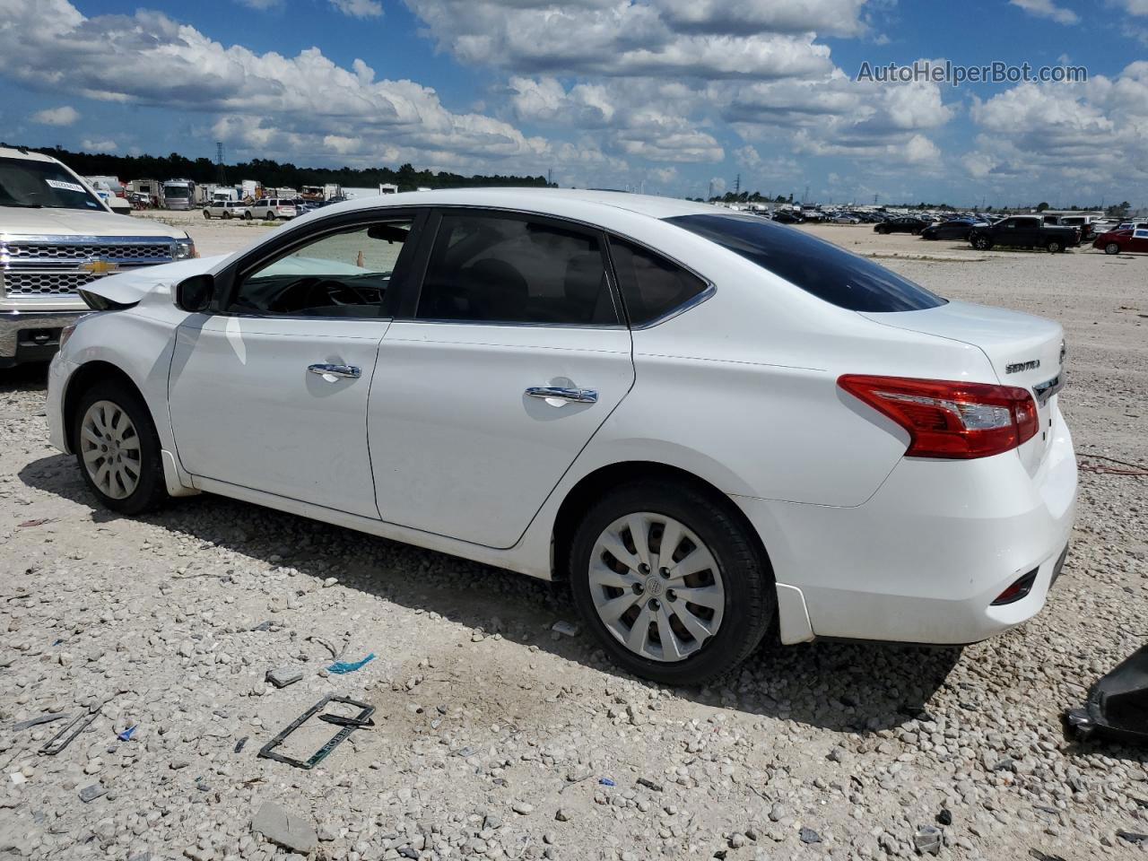 2018 Nissan Sentra S White vin: 3N1AB7AP6JY322770