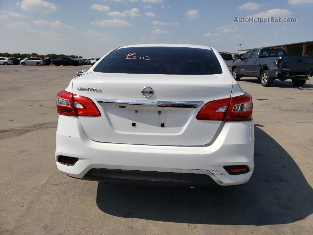 2018 Nissan Sentra S White vin: 3N1AB7AP6JY324518