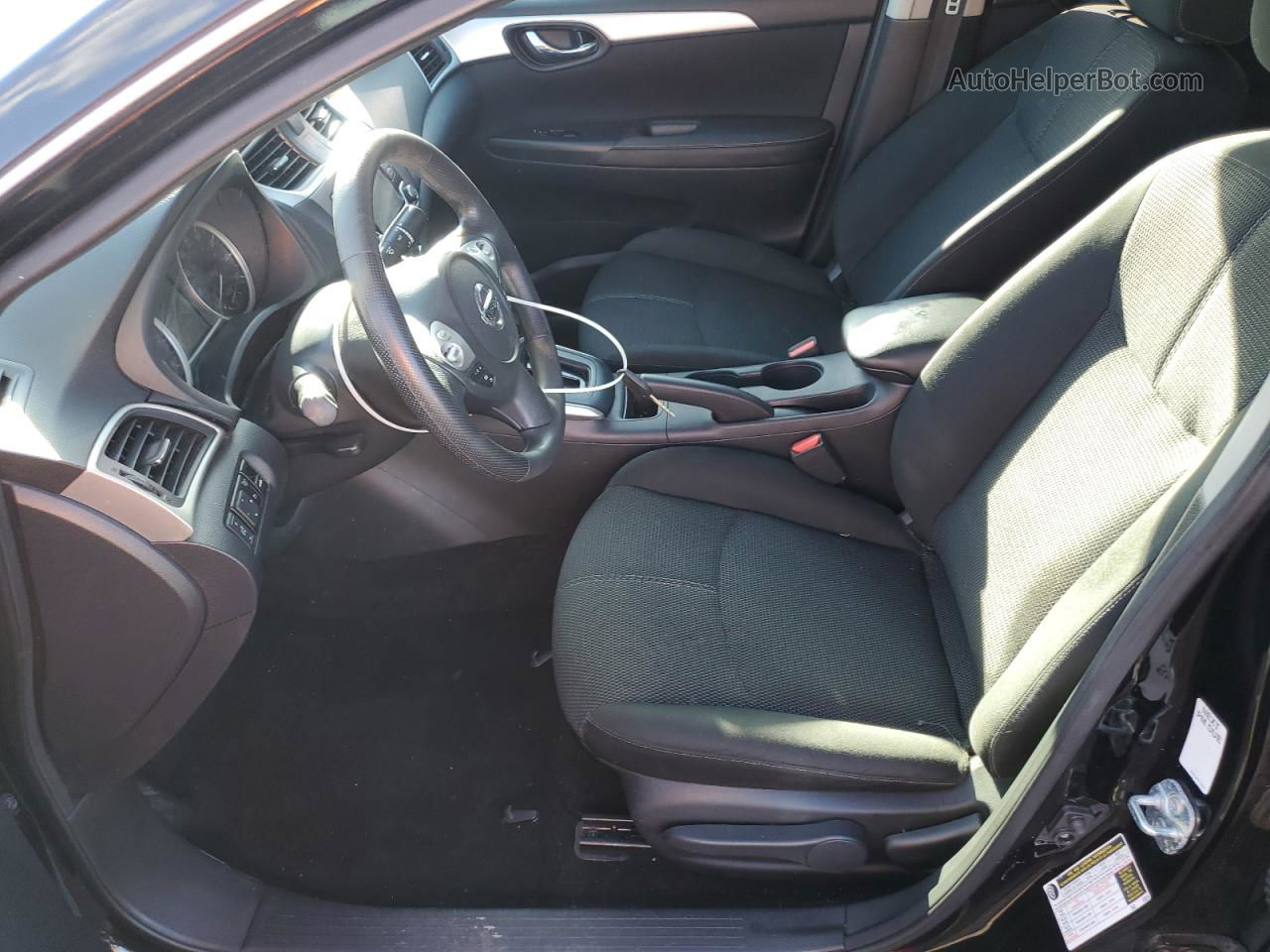 2018 Nissan Sentra S Черный vin: 3N1AB7AP6JY330366