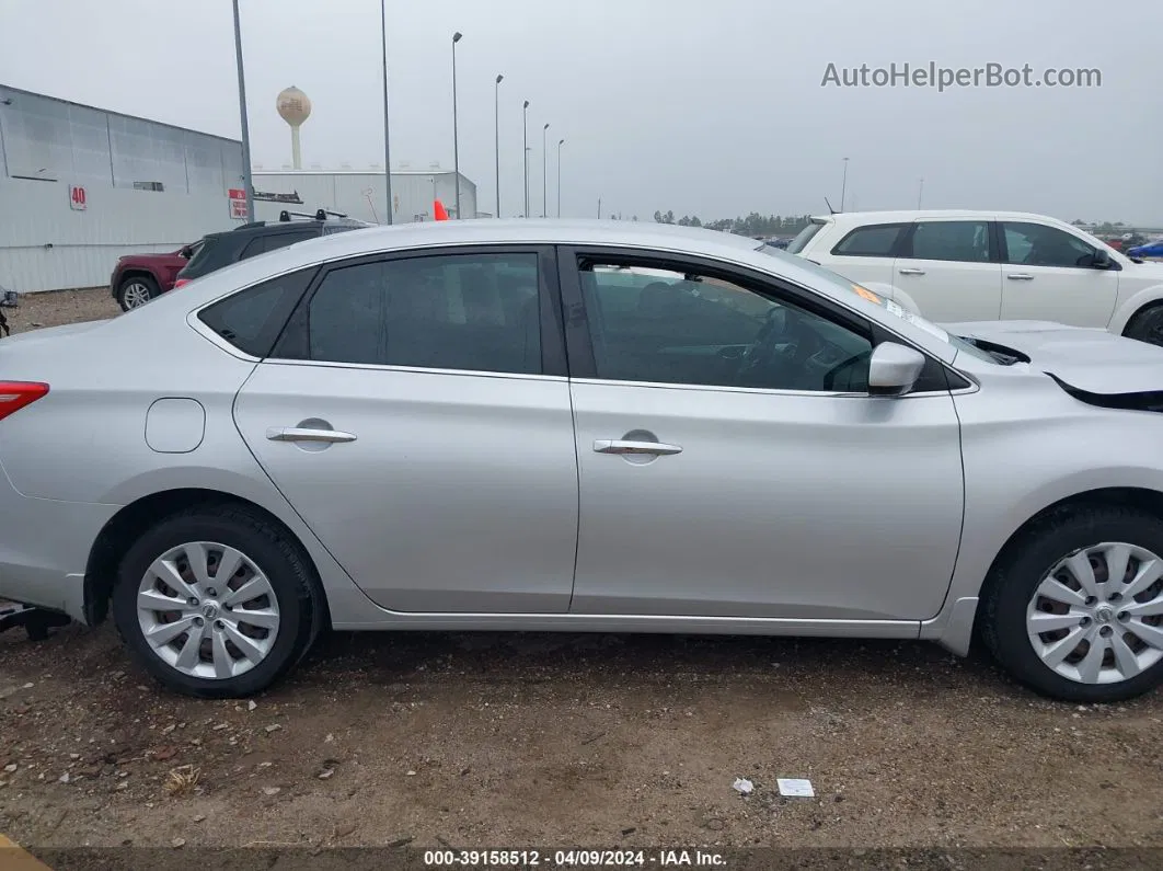 2018 Nissan Sentra S Серебряный vin: 3N1AB7AP6JY340704