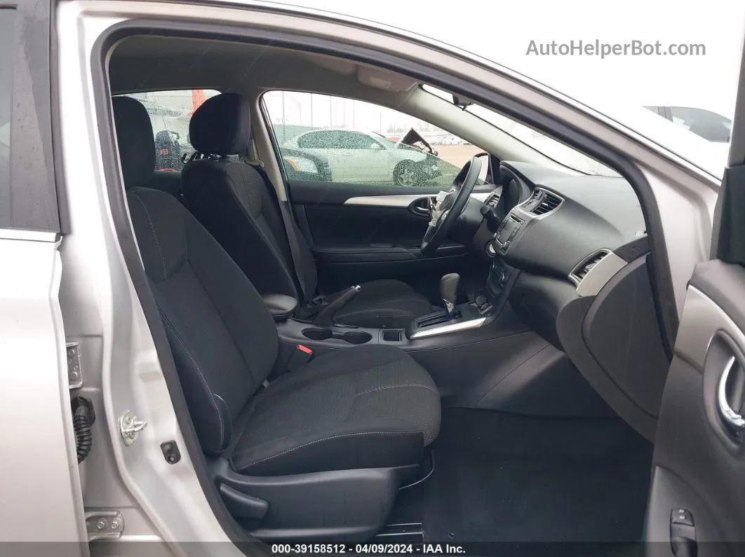 2018 Nissan Sentra S Серебряный vin: 3N1AB7AP6JY340704