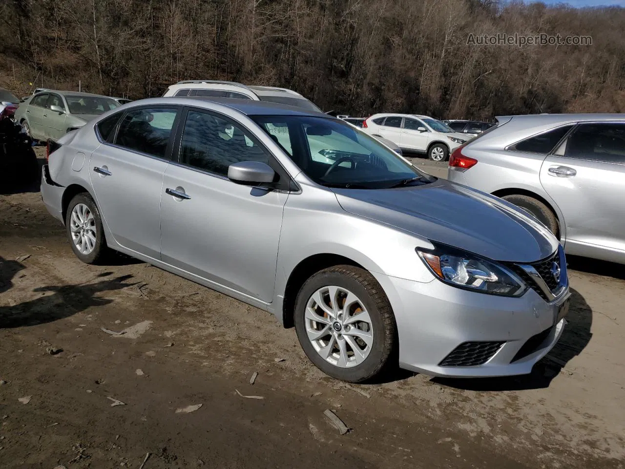 2018 Nissan Sentra S Серебряный vin: 3N1AB7AP6JY343778