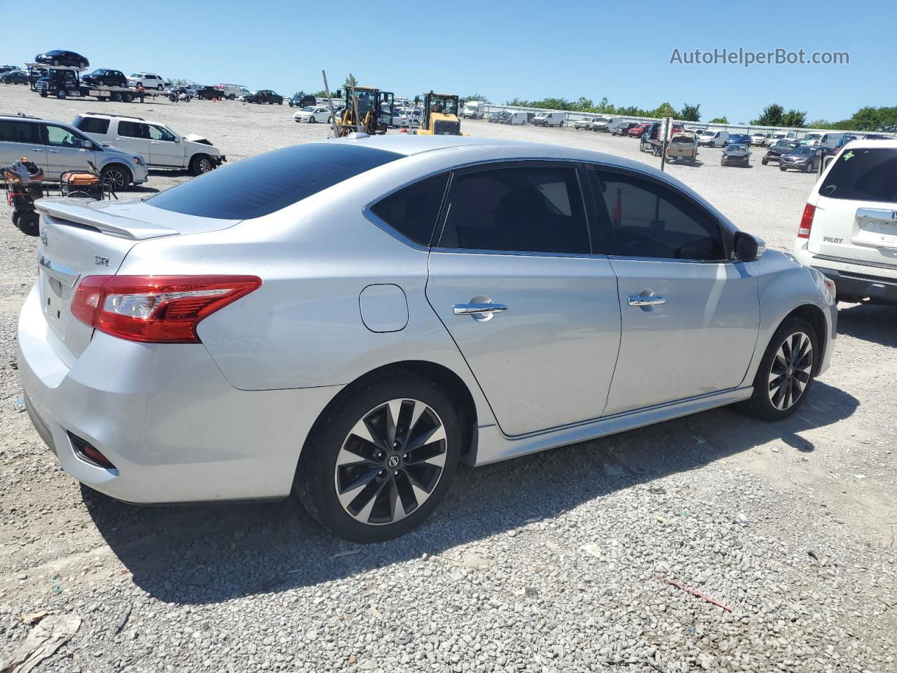 2019 Nissan Sentra S Серебряный vin: 3N1AB7AP6KY218667