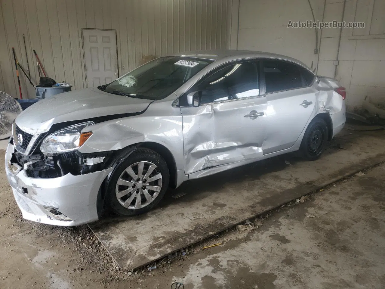 2019 Nissan Sentra S Серебряный vin: 3N1AB7AP6KY385918