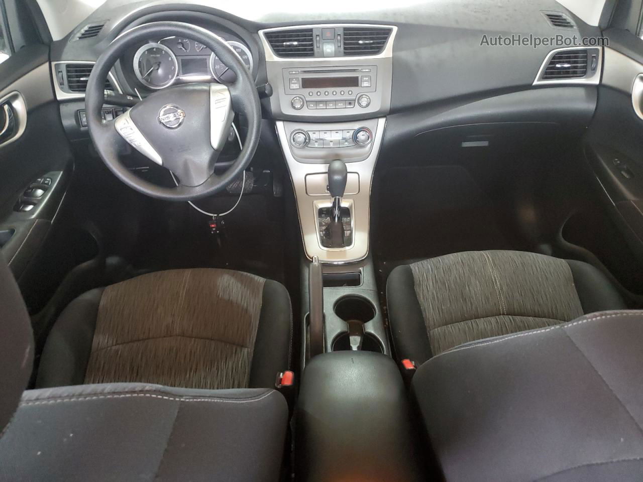 2014 Nissan Sentra S Серебряный vin: 3N1AB7AP7EY333038