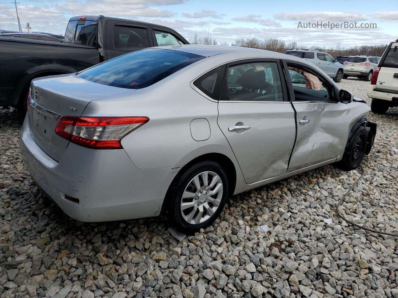 2015 Nissan Sentra S Серебряный vin: 3N1AB7AP7FY304690