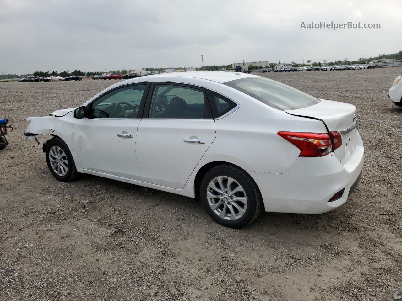 2018 Nissan Sentra S Белый vin: 3N1AB7AP7JL633931