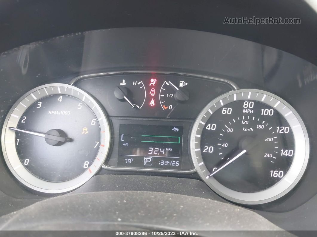 2014 Nissan Sentra Sr Серебряный vin: 3N1AB7AP8EY226158